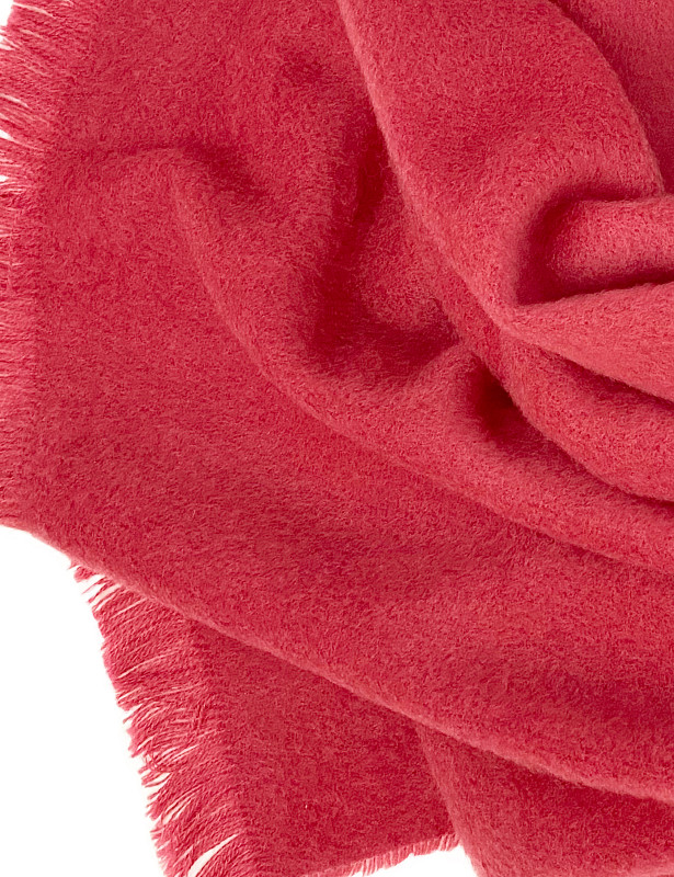 glen-scarf-wool-lampone-detail.jpg