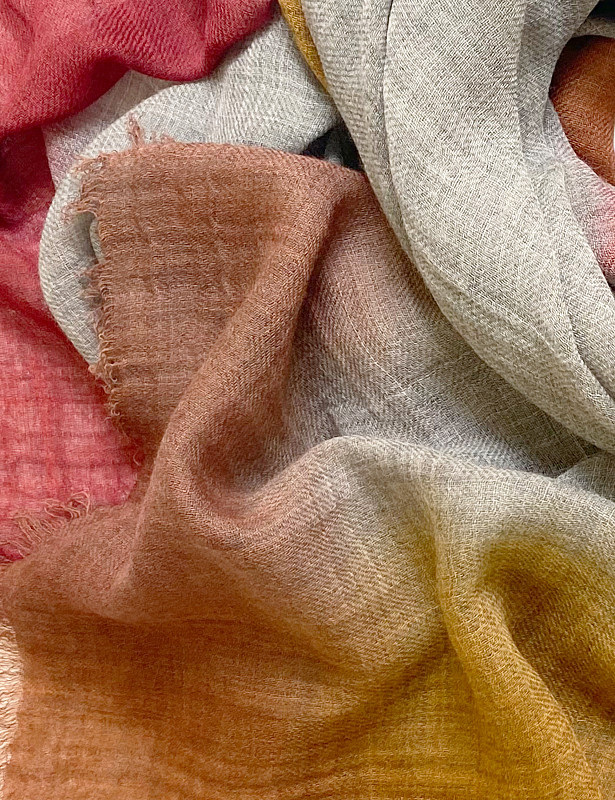 grinta-stole-wool-cotto-detail.jpg
