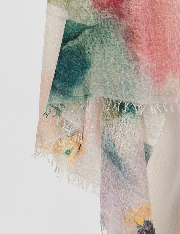 lilia-stole-cashmere-multi-detail.jpg