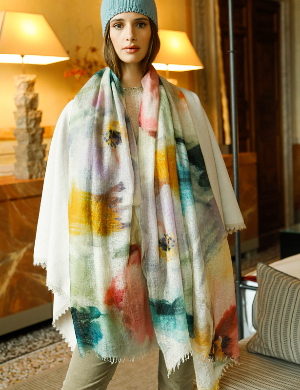 lilia-stole-cashmere-multi-look.jpg