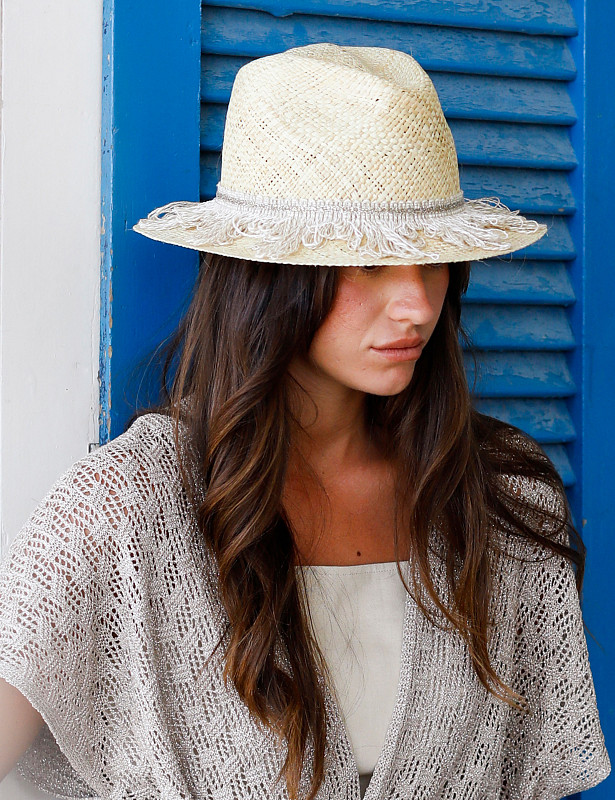 minorca-hat-rafia-naturale-worn2.jpg