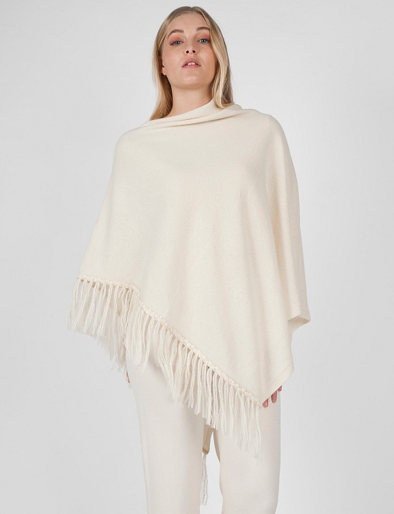 lennon-poncho-mix-wool-panna-worn.jpg