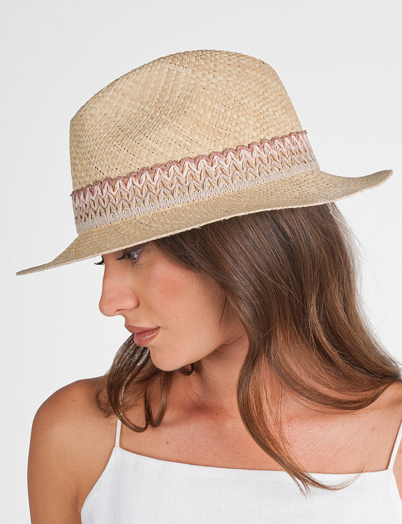 mendel-hat-rafia-rosa-worn.jpg