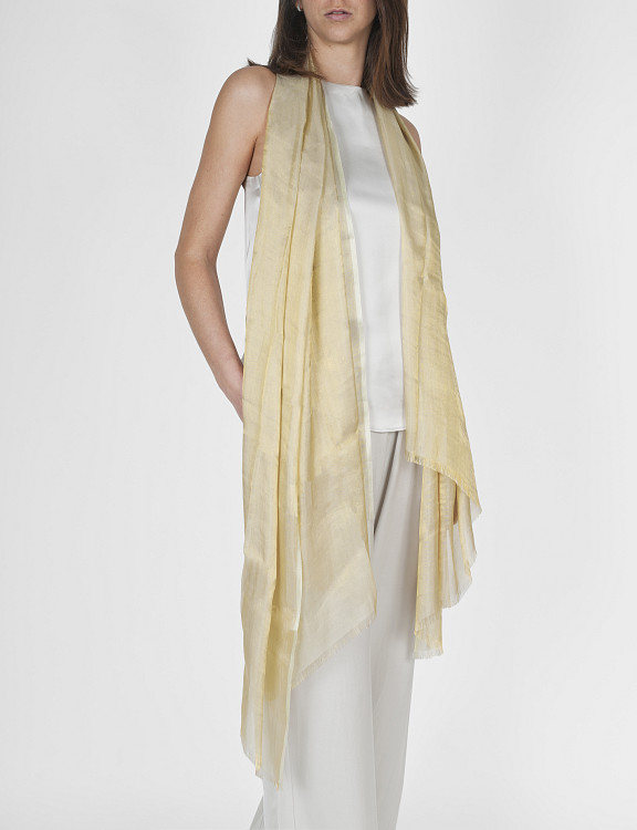 taipei-stole-mix-silk-gold-worn.jpg